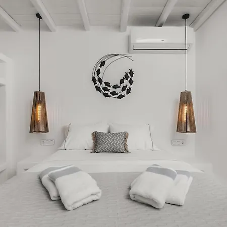 Xerolithos Natural Living * Káto Sangríon