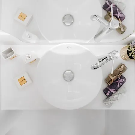 Xerolithos Natural Living Kato Sangrion