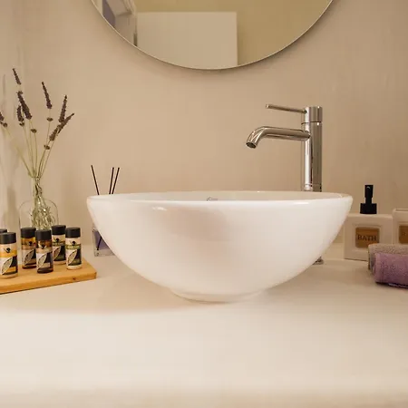 Xerolithos Natural Living * Kato Sangrion